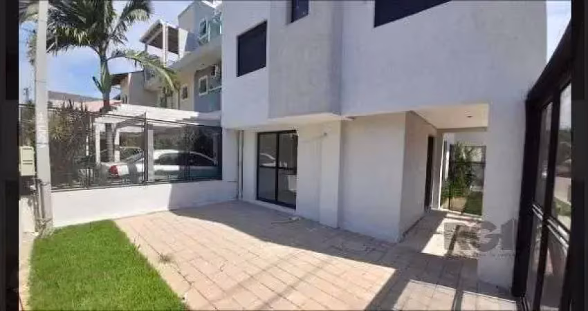 Casa em porto alegre, no bairro hípica, com 3 dormitório(s), e 3 banheiros, à venda.