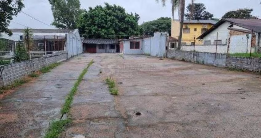 Terreno em Porto Alegre, no bairro Cavalhada, à venda.