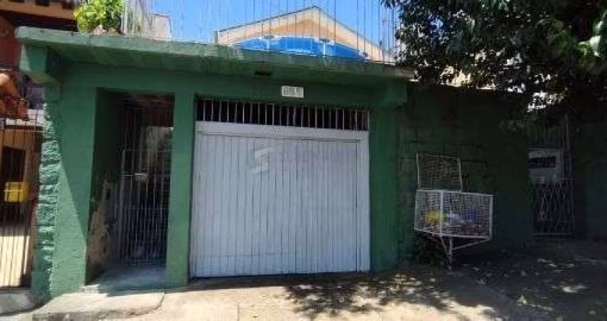 Casa em Porto Alegre, no bairro Tristeza, com 3 dormitório(s), e 3 banheiros, à venda.