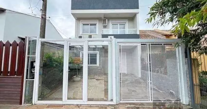 Casa em porto alegre, no bairro hípica, com 3 dormitório(s), e 3 banheiros, à venda.