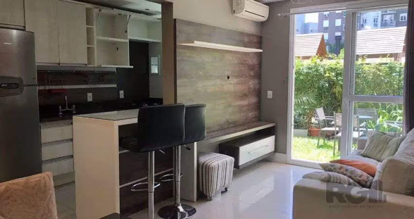 Apartamento com pátio 2 quartos (1 suites) churrasqueira e vaga. infra completa