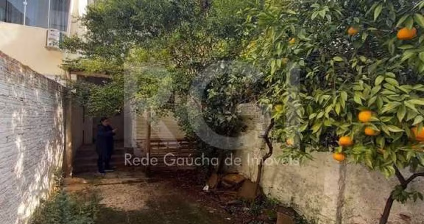 Casa para Venda - 140m², 4 dormitórios, 1 vaga - Cidade Baixa