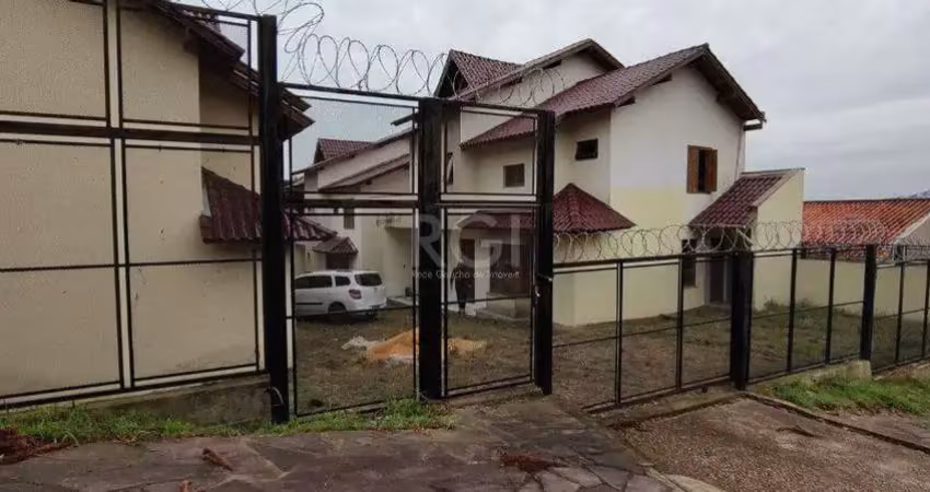 Casa para venda com 3 dormitórios, sendo 1 suites e 2 vagas no bairro tristeza