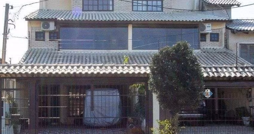 Casa 3 dorm. I suíte I Vaga 2 carros