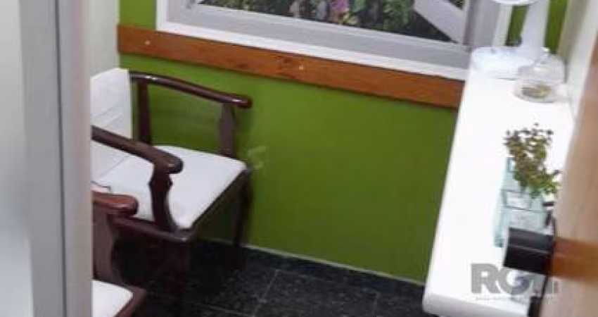 Conjunto/Sala Bairro petrópolis.