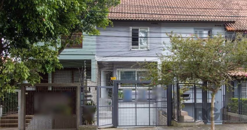 Sobrado com 148,45m², com 2 quartos, suíte, área gormet, vista para o Guaíba, na Vila Conceição.
