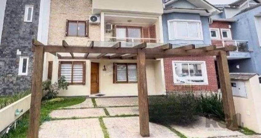 Casa em Condomínio em Hípica