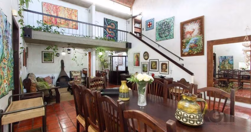 Casa para Venda - 393m², 4 dormitórios, sendo 2 suites, 4 vagas - Ipanema