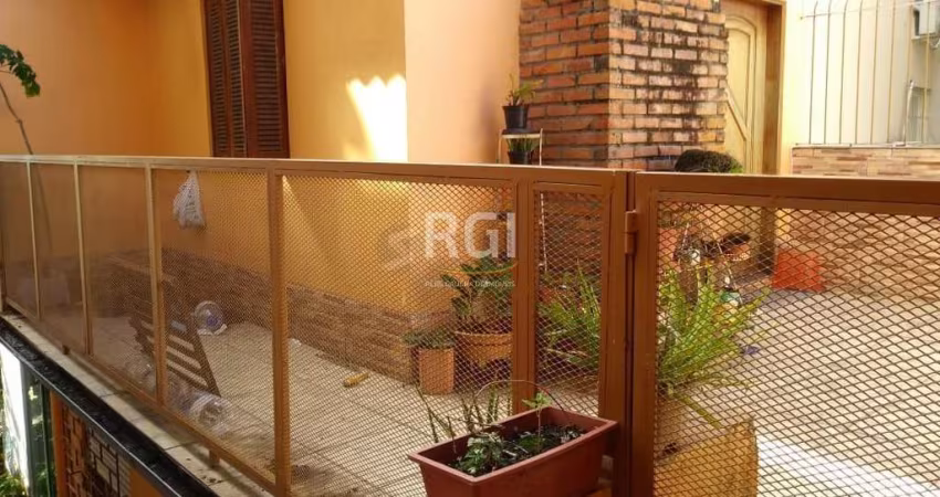 Casa para Venda - 164m², 2 dormitórios, 2 vagas - Santana
