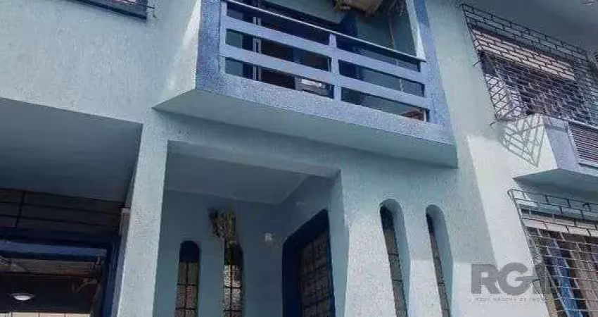 Casa sobrado com 4 dormitórios 3 vagas e pátio e piscina