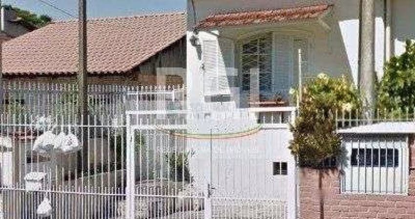 Casa para Venda - 380m², 2 dormitórios, sendo 1 suites, 1 vaga - Nonoai
