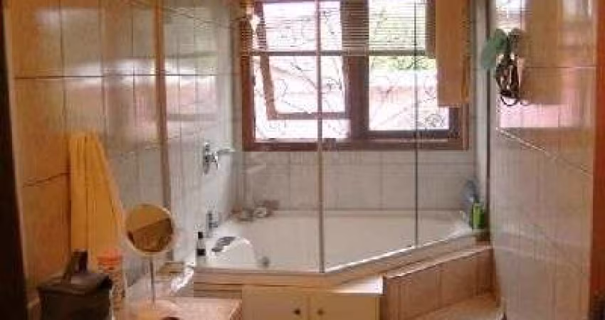 Casa para Venda - 258m², 3 dormitórios, sendo 3 suites, 2 vagas - Ipanema