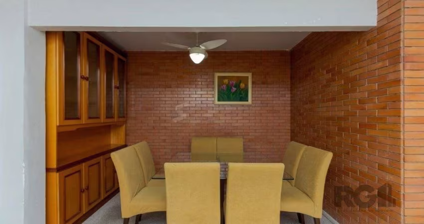 Apartamento à venda, 3 dormitórios, 1 vaga de garagem, no Bairro Auxiliadora