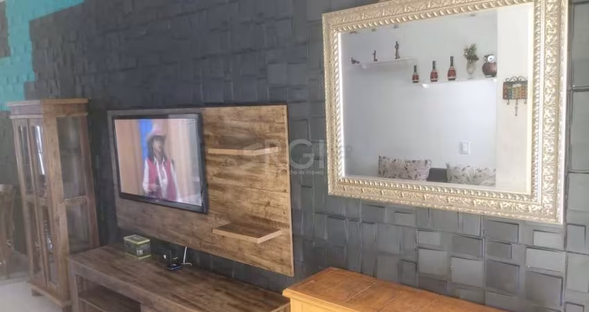 Casa com 2 quartos, 2 vagas de garagem, no bairro Aberta dos Morros, Porto Alegre/RS