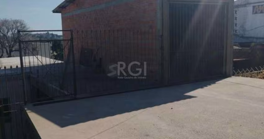 Casa para Venda - 220m², 2 dormitórios, sendo 1 suites, 2 vagas - Cavalhada, Porto Alegre