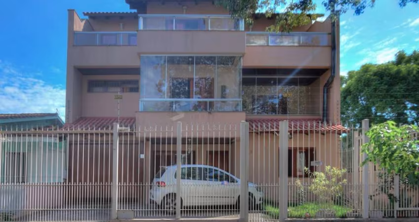 Casa para Venda - 323.74m², 3 dormitórios, 6 vagas - Tristeza