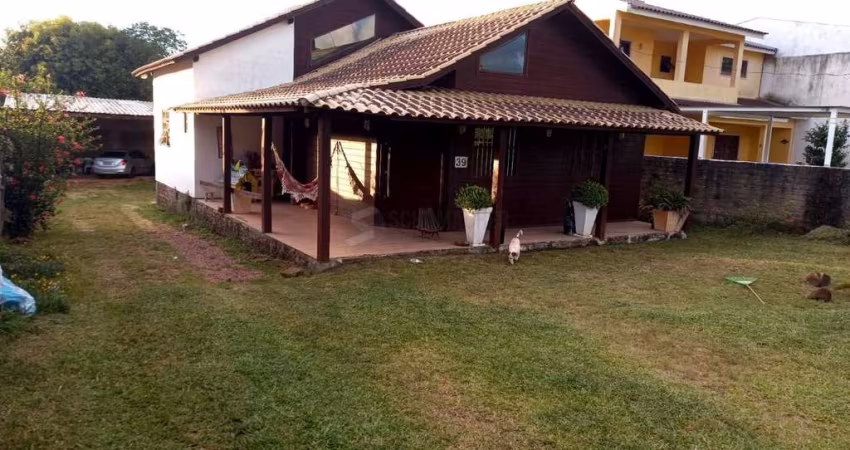 Casa no bairro Campo Novo - 3 dormitórios