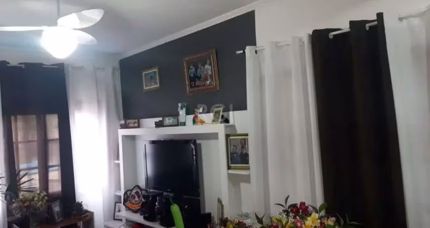 Casa em condomínio com 168,03m² com 3 dormitórios, 1 suíte, vagas de garagem, no bairro serraria
