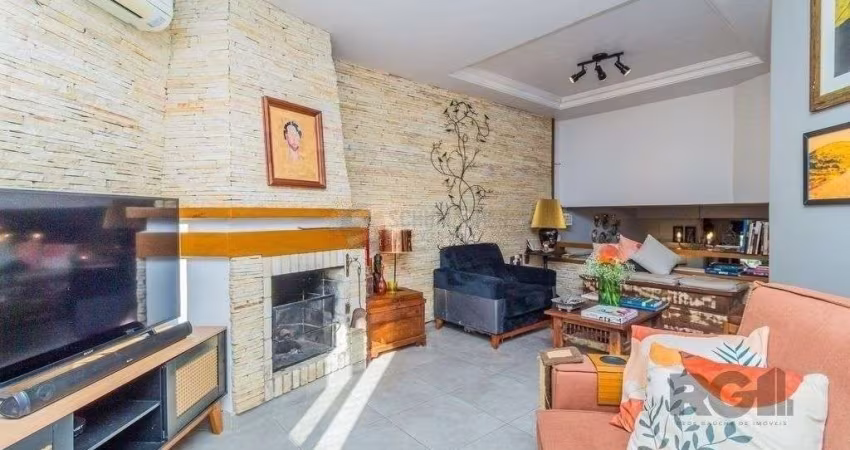 Casa em Condomínio 199m² - 3 dormitórios, 2 vagas no bairro Nonoai