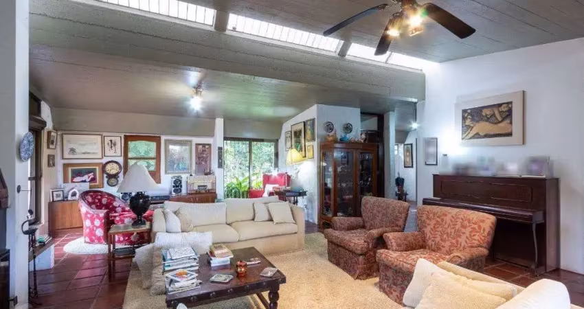 Casa para venda - 600m², 3 dormitórios, sendo 1 suites, 8 vagas - vila assunção