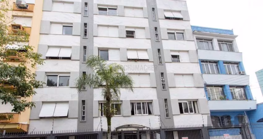 Apartamento reformado, 2 quartos, elevador - Centro Histórico