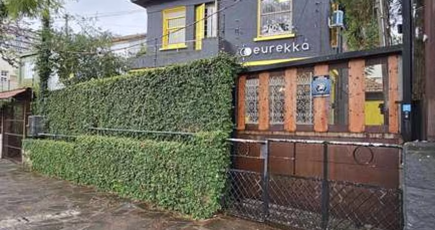Casa de Luxo em Bairro Valorizado da Capital