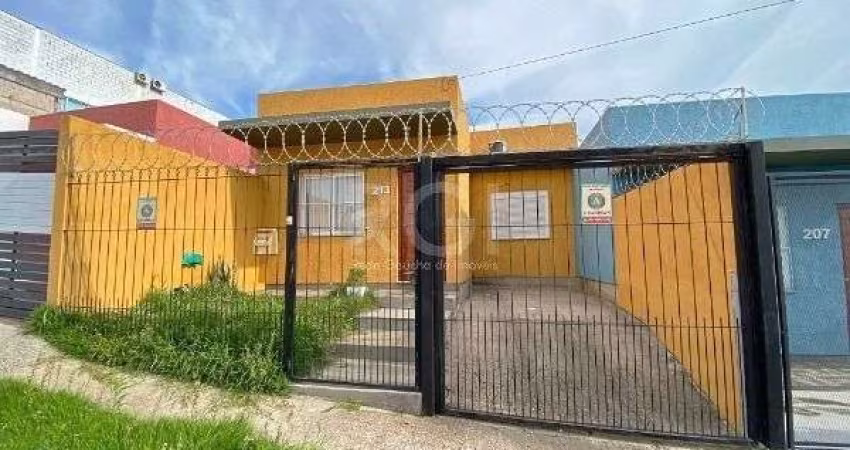 Casa em Porto Alegre, no bairro Campo Novo, com 2 dormitório(s), e 2 banheiros, à venda.