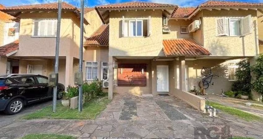 Casa em Porto Alegre, no bairro Campo Novo, com 3 dormitório(s), e 3 banheiros, à venda.