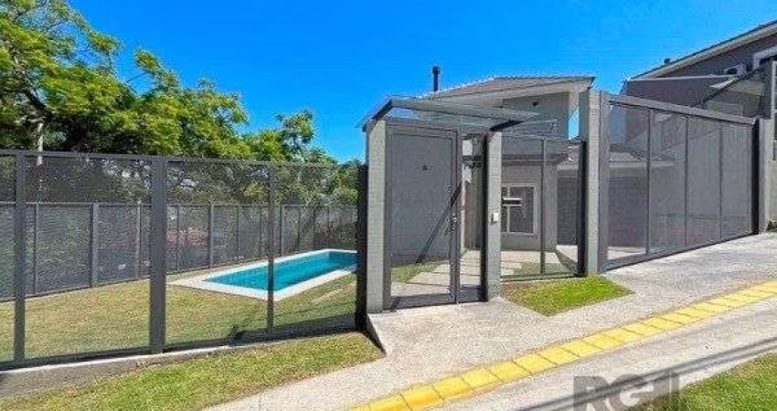 Casa em Porto Alegre, no bairro Jardim Isabel, com 3 dormitório(s), e 3 banheiros, à venda.