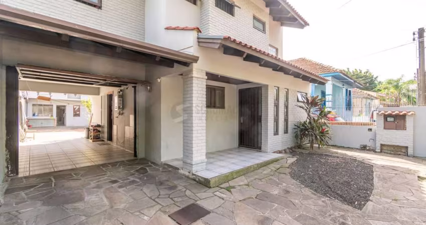 Casa 02 pavimentos com 00 garagem, no bairro Vila |Ipiranga, em Porto Alegre/RS