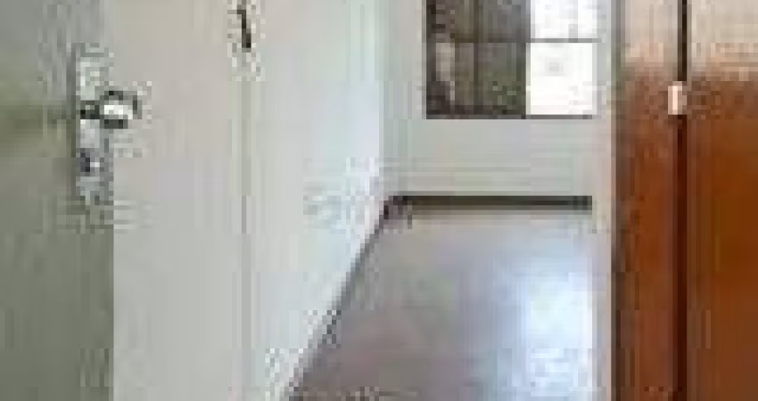 Apartamento no Jardim Botânico de 3 dormitórios e dependência