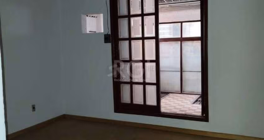 Casa para Venda - 98m², 2 dormitórios, 2 vagas - Alto Petrópolis