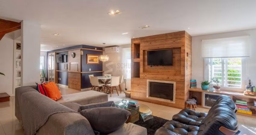 Casa, totalmente mobiliada, 3 dormitórios, 1 uma suíte com closet e sacada