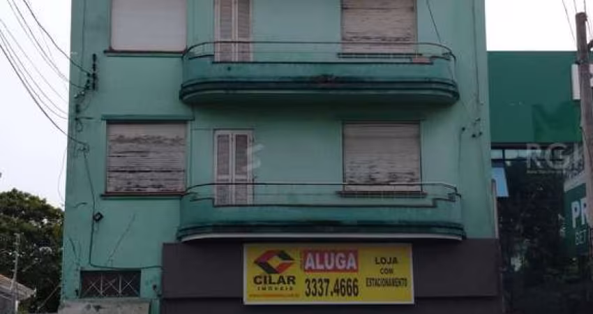 Prédio com Loja e 3 apartamentos - 470.08m², Floresta