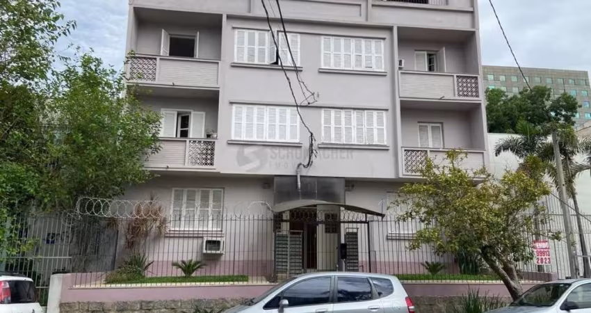 APARTAMENTO 1 DORMITÓRIO TÉRREO COM PATIO BAIRRO FLORESTA REFORMADO