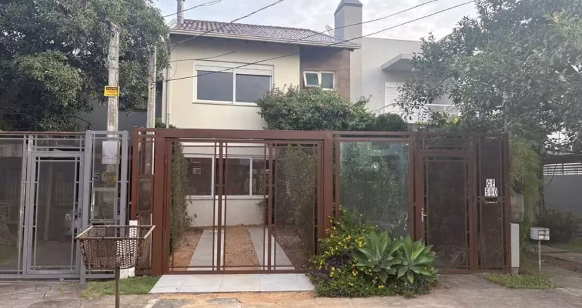 Casa com 3 quartos à venda na Rua Ivo Walter Kern, 646, Hípica, Porto Alegre