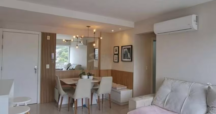 Apartamento Mobiliado com 2 Quartos e Vista Panorâmica em Porto Alegre