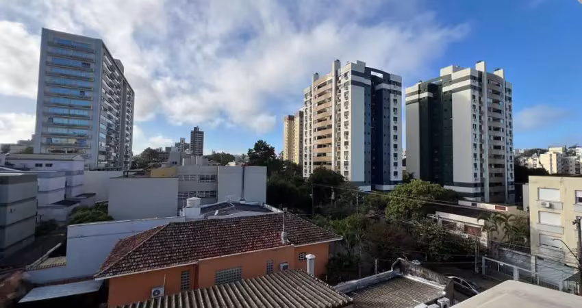 Cobertura no bairro menino deus com 01 dormitório sendo suíte