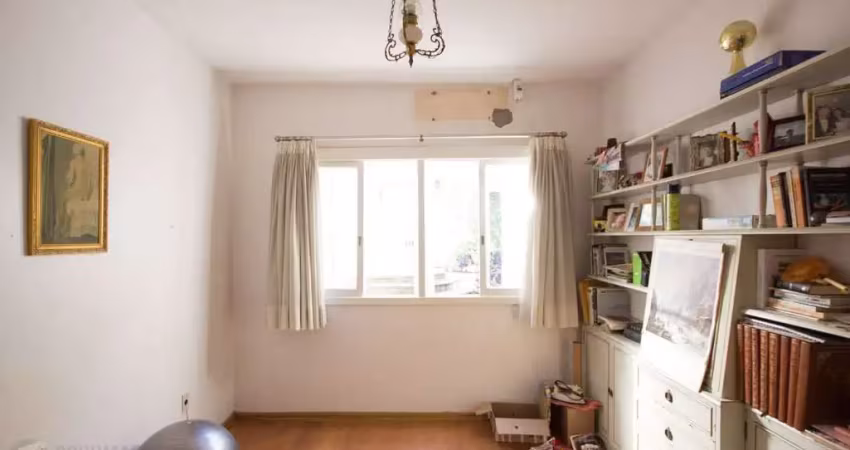 Casa para venda - 254m², 4 dormitórios, sendo 2 suites, petrópolis