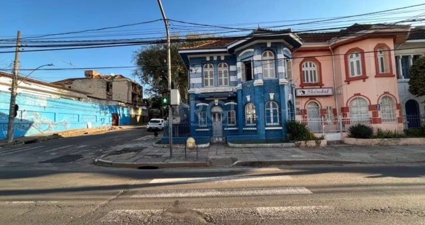 Casa para Venda - 205.27m², 2 dormitórios, 6 vagas - Partenon