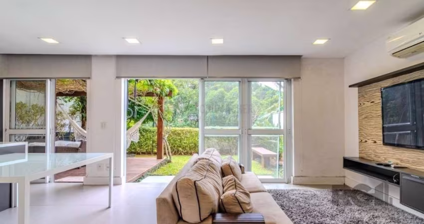 Casa em Condomínio com 04 Quartos - 4 vagas, 200,36 m² de área privativa - LOMBA DO PINHEIRO