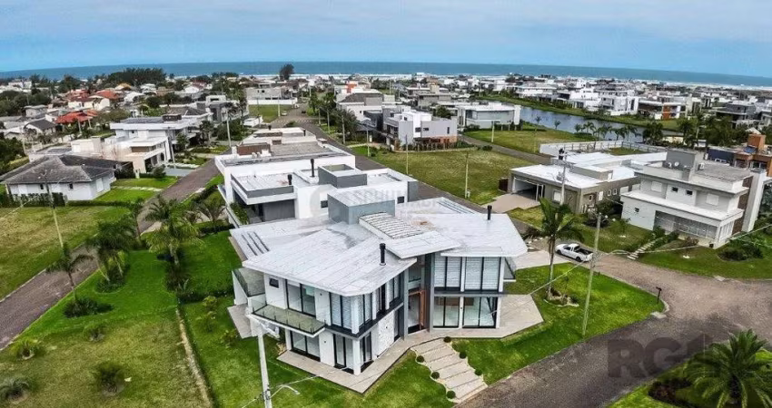 Mansão no Ocean Side para Comprar com 592m2 por R$ 5.200.000,00