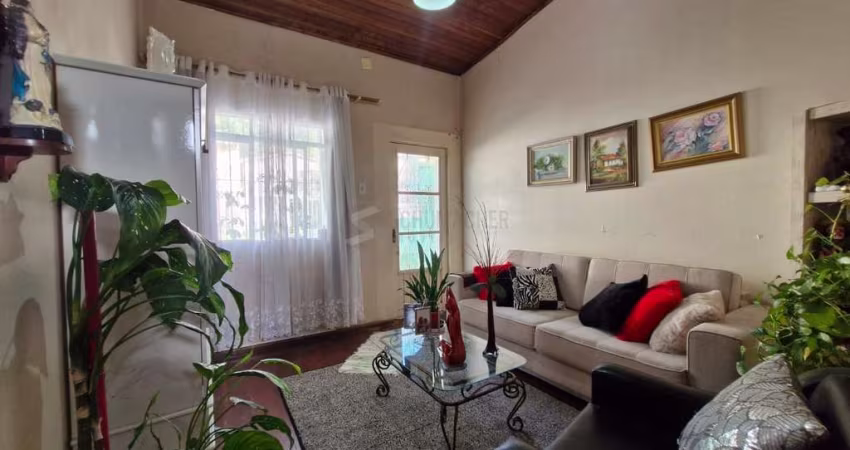 Casa 2 dormitórios na Glória
