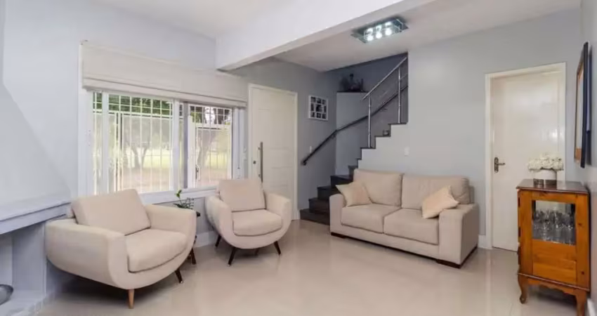 Casa com 3 quartos à venda na Rua das Caravelas, 177, Vila Ipiranga, Porto Alegre