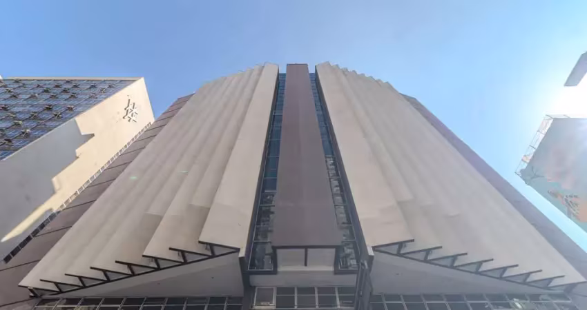 Sala comercial à venda na Avenida Borges de Medeiros, 715, Centro Histórico, Porto Alegre
