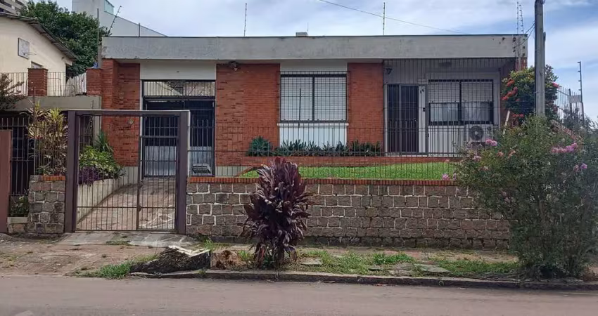 Casa com 4 quartos à venda na Rua Aneron Corrêa de Oliveira, 210, Jardim do Salso, Porto Alegre