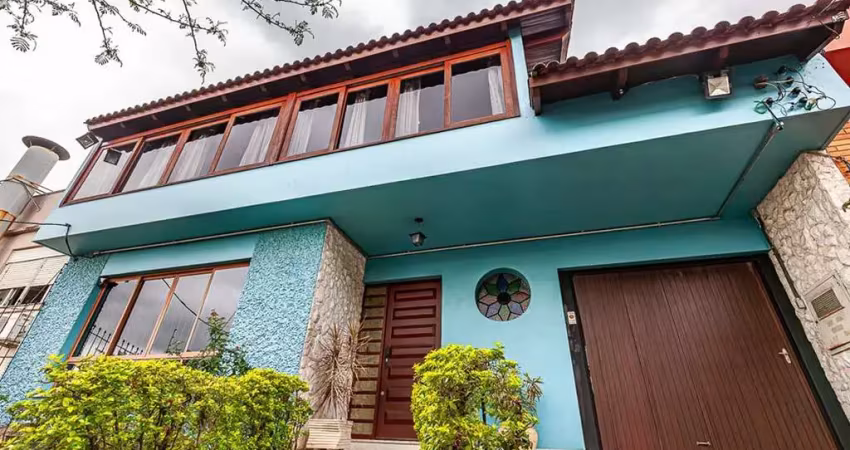 Casa com 5 quartos à venda na Avenida Engenheiro José Maria de Carvalho, 163, Vila Ipiranga, Porto Alegre