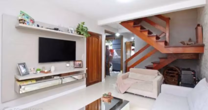 Casa com 2 dormitórios + sótão (3º dormitório) – ampla, confortável e completa
