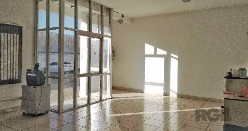 Barracão / Galpão / Depósito para alugar na Rua Eugênio Rubbo, 470, Anchieta, Porto Alegre