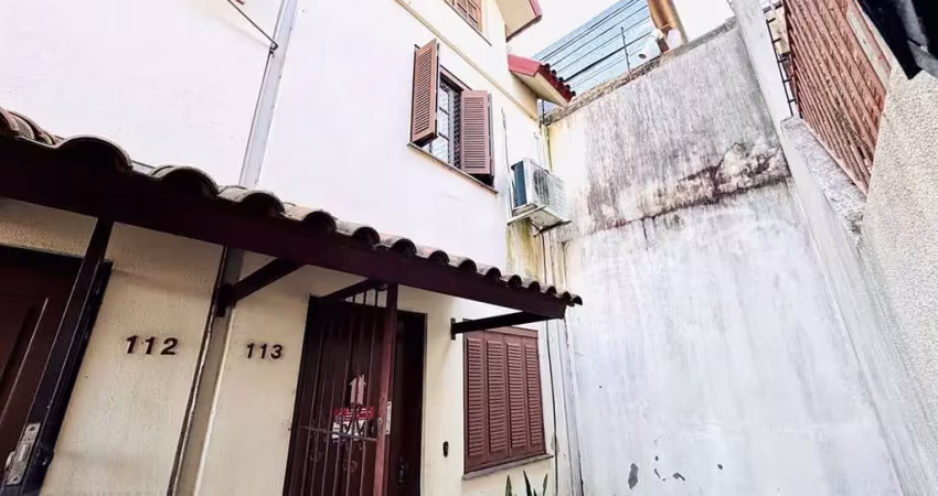 Casa em condomínio fechado com 2 quartos à venda na Rua Landel de Moura, 2869, Camaquã, Porto Alegre